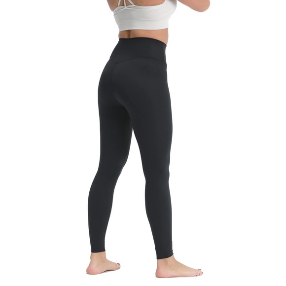 Nepoagym 28” Rhythm Black No Front Seam Curved Glute Seam Leggings - Picture 3 of 6